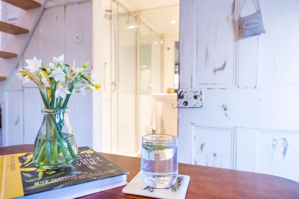 Luxury Self-Contained Cottage For Two With Hot Tub Staverton  Dış mekan fotoğraf