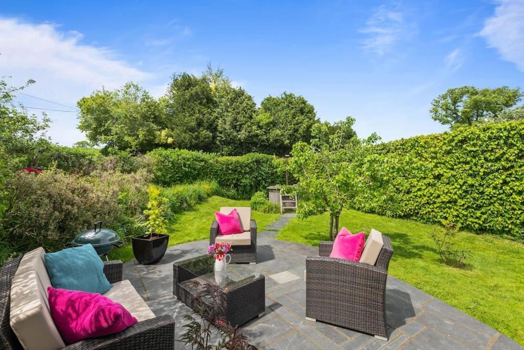 Luxury Self-Contained Cottage For Two With Hot Tub Staverton  Dış mekan fotoğraf